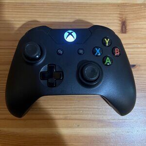 Microsoft Xbox One Wireless Controller Black Model 1697 Tested & Working Used Go
